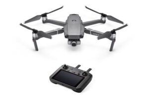 Czy warto uczyć się pilotowania drona?